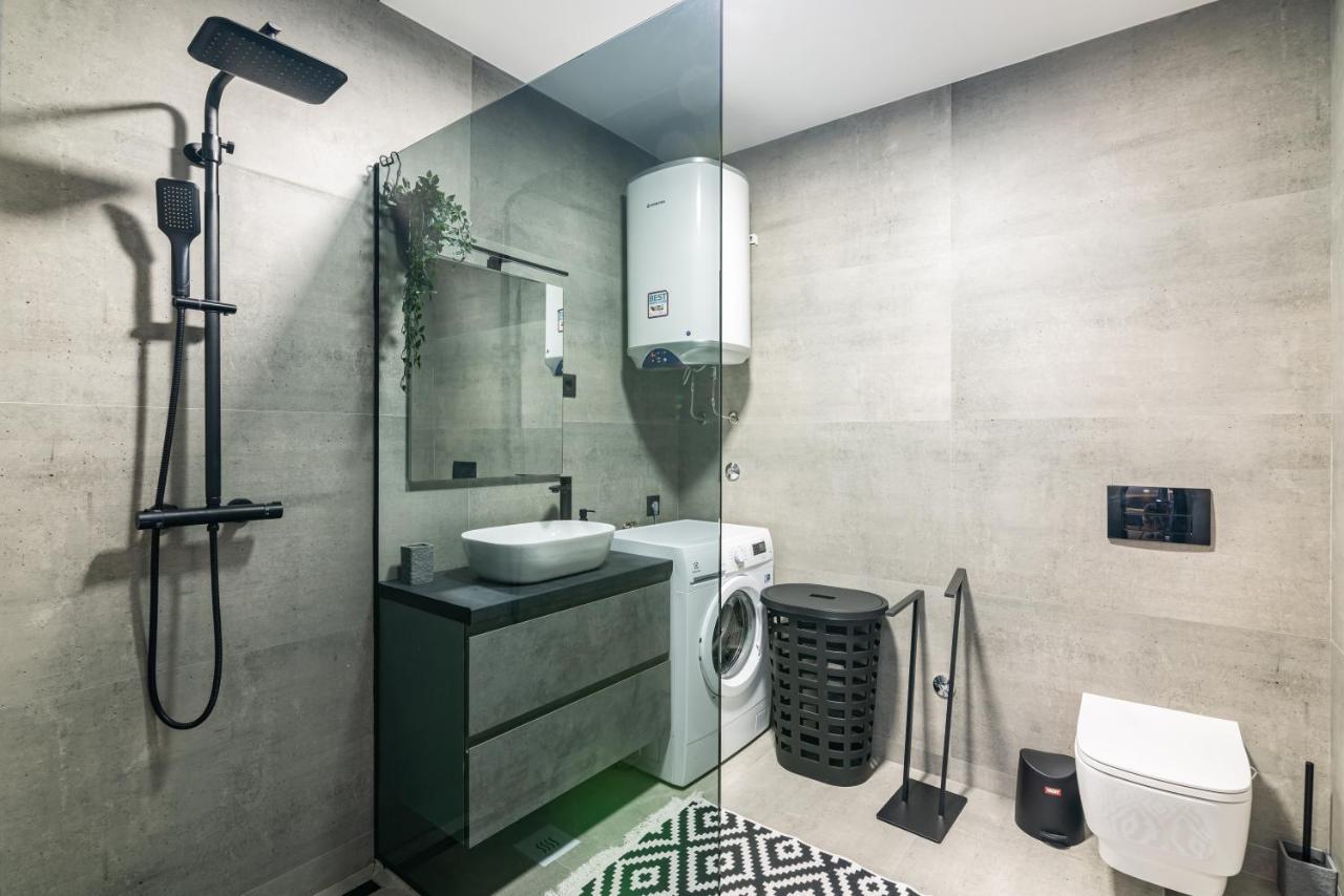 Apartman Laura Rijeka Exteriör bild